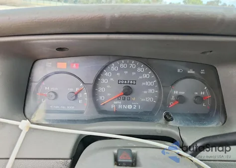 2003 Mercury Grand Marquis Gs z USA, uszkodzony, nr VIN 2MEFM74WX3X684498